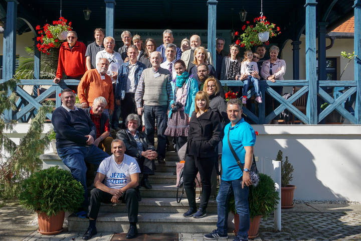 A hit hallásból van A hit hallásból van